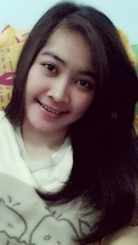 Foto Hot Bugil Toket Besar Si Linda