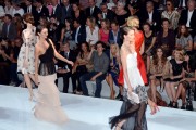 Миранда Керр (Miranda Kerr) Christian Dior Spring-Summer 2012 Ready-To-Wear collection show (17xHQ) 9d1b2f297563718
