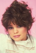 Валери Бертинелли (Valerie Bertinelli) Steve Harvey photoshoot 1982 - 7 HQ F1a432297888951