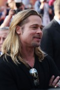 Брэд Питт (Brad Pitt) Attends at the opening of the 35th Annual Moscow International Film Festival in Moscow (June 20, 2013) - 51xHQ B5dc42299067386
