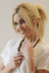 Ashley Roberts - Photoshoot / Trying Out Clothing And Accessories, LA  [some tags] ~ 10-7-09  (25 HQ)