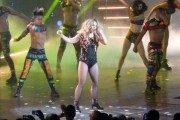 Бритни Спирс (Britney Spears) 2013-12-27 Opens Her Las Vegas Show 'Piece of Me' at Planet Hollywood - 585xHQ 85ca7a302087340