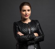 София Буш (Sophia Bush) Scott Gries Portraits for 'C (5xHQ) 7a7ffc302449279