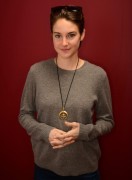 Шейлин Вудли (Shailene Woodley) Sundance Film Festival 'White Bird In A Blizzard' Portraits by Larry Busacca (Park City, January 20, 2014) (11xHQ) Abd6fe303423343