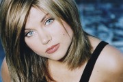 Тиффани Тиссен (Tiffani Thiessen) Alix Malka Photoshoot 1998 - 2 HQ 2d8de1307386566