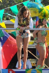 Дженнифер Лопез (Jennifer Lopez) Filming a FIFA World Cup Music Video in Ft. Lauderdale - 2/11/14 - 122 HQ 98a37a307473996