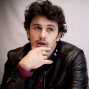 Джеймс Франко (James Franco) Rise of the Planet of the Apes - Interview, Hollywood, 07.31.11 (23xHQ) Fd3af3307779310