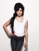 Эми Уайнхаус (Amy Winehouse) фотограф Jillian Edelstein - 12xHQ F6117c312677924
