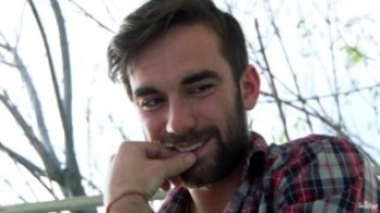 [Image: 535d31315069561.jpg]