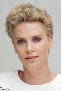 Шарлиз Терон (Charlize Theron) A Million Ways to Die in the West Press Conference, Four Seasons Hotel, Beverly Hills, 2014 - 45xHQ 372b81316183907