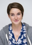 Шейлин Вудли (Shailene Woodley) The Fault In Our Stars press conference portraits by Magnus Sundholm (Beverly Hills, April 14, 2014) (20xHQ) 72526c321688932