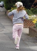 Джери Холливелл (Geri Halliwell) Out jogging in Hampstead, London - 30.03.14 - 18xHQ 62e685321694521