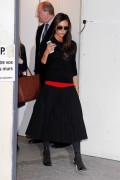 Виктория Бекхэм (Victoria Beckham) 2014-02-28 opens her first shop in shop at Printemps in Paris (56xHQ) A421b4324353805