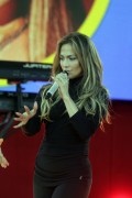 Дженнифер Лопез (Jennifer Lopez) Performs on ABC's 'Good Morning America' in New York City - June 20, 2014 - 110xUHQ 4a774f336186394