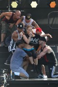 Дженнифер Лопез (Jennifer Lopez) Rehearsing for the IHeartRadio Pool Party in Miami Beach - June 28, 2014 - 91xUHQ 669885336189957