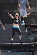 Дженнифер Лопез (Jennifer Lopez) Rehearsing for the IHeartRadio Pool Party in Miami Beach - June 28, 2014 - 91xUHQ 750eb3336189977