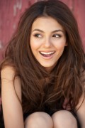 Виктория Джастис (Victoria Justice) Topanga Ranch Motel Fashion Shoot at Topanga Beach in California - January 23, 2011 (442xHQ) 7c2a63336574555