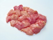 Куски сырого мяса, курица на белом фоне (crude meat, chicken) 86245c336610401