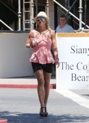 Бритни Спирс (Britney Spears) Coffee Bean run in Los Angeles, 08.07.2014 (16xHQ) 3fc4e8338625696