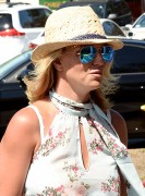 Бритни Спирс (Britney Spears) Out grocery shopping in Thousand Oaks, 10.07.2014 (59xHQ) 865c7b338625534