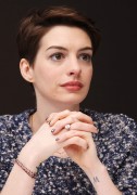Энн Хэтэуэй (Anne Hathaway) на пресс-конференции фильма «Отверженные» («Les Miserables») (16xHQ) 48af65342587951