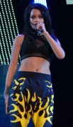 Рианна (Rihanna) on the 1st night of The Monster Tour at the Rose Bowl in Pasada - 08.08.14 - 91 HQ 96991b344009292