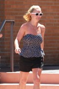 Бритни Спирс (Britney Spears) Out for some solo shopping in Westlake Village, 13.08.2014 - 117хHQ 403228347449392