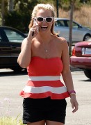 Бритни Спирс (Britney Spears) Starbucks in Thousand Oaks, 11.08.2014 - 79хHQ C88dc1347449028