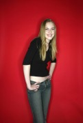 Эван Рэйчел Вуд (Evan Rachel Wood) USA Today Photoshoot 2003 - 23xHQ 53b850349847789