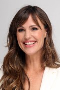 Дженнифер Гарнер (Jennifer Garner) "Alexander And The Terrible, Horrible, No Good, Very Bad Day" Press Conference, 9/28/2014 - 32xHQ Be408f355175310