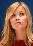 Риз Уизерспун (Reese Witherspoon) 'Water For Elephants' Press Conference (Santa Monica, 02.04.2011) C7a777355598534