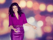 Идина Мензел (Idina Menzel) Photoshoot For 'Holiday Wishes' - June 26 2014 (4xHQ) Cd6d20357089426