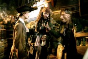 Пираты Карибского моря: Сундук мертвеца / Pirates of the Caribbean: Dead Man's Chest (Найтли, Депп, Блум, 2006) 190ebe358379828