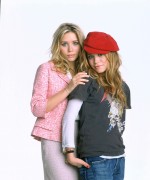 Мэри-Кейт Олсен и Эшли Олсен (Ashley, Mary-Kate Olsen) New York Minute Promoshoot 2004 - 39xHQ 70df92358551834