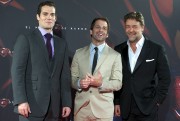 Расселл Кроу (Russell Crowe) Man of Steel (El Hombre de Acero) premiere at the Capitol cinema in Madrid, 17.06.13 (46xHQ) C6491d358749404