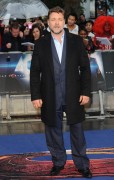 Расселл Кроу (Russell Crowe) 'Man of Steel' Premiere, Odeon Leicester Square, London, UK, 06.12.13 (61xHQ) 94c4ba359756172
