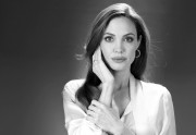 Анджелина Джоли (Angelina Jolie)   Carlo Allegri Portraits (New York, December 3, 2011) (38xHQ) 5864b7367509227