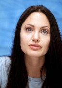 Анджелина Джоли (Angelina Jolie) Lara Croft Tomb Raider press conference (2001) 4a6328367511697