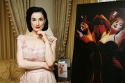 Дита фон Тиз (Dita von Teese) US Debut of The 'Be Cointreaversial' Show @ The Ritz Carlton in NYC - 18xHQ 24ad7b377713566