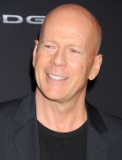Брюс Уиллис (Bruce Willis) Sin City A Dame to Kill For Premiere, TCL Chinese Theater, 2014 - 70xHQ 290822381275191