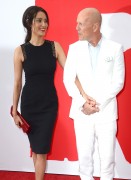 Брюс Уиллис (Bruce Willis) attends Red 2 premiere held at Westwood Village in Los Angeles, July 11, 2013 - 10xHQ 6a3f83381276301