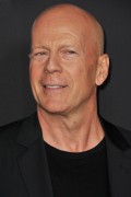 Брюс Уиллис (Bruce Willis) Sin City A Dame to Kill For Premiere, TCL Chinese Theater, 2014 - 70xHQ A27d86381274709
