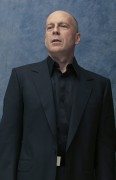 Брюс Уиллис (Bruce Willis)  Live Free or Die Hard press conference (Los Angeles, June 1, 2007) 5ea8ff381916649