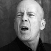 Брюс Уиллис (Bruce Willis)  Live Free or Die Hard press conference (Los Angeles, June 1, 2007) E0d6f1381916744