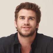 Лиам Хемсворт (Liam Hemsworth) 'The Hunger Games Catching Fire' Press Conference (Four Seasons Hotel in Beverly Hills (November 8, 2013) 0a7b26381922143
