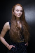 Софи Тернер (Sophie Turner) 'Another Me' Portrait Session - The 8th Rome Film Festival (26xHQ) 8e1d50382204132