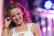 Кайли Миноуг (Kylie Minogue) attends the 2010 Wind Music Awards in Verona, 2010.05.29 (31xHQ) B472cf384149286
