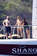 Тейлор Свифт (Taylor Swift) on a boat, Maui, Hawaii, 2015.1.24 (57xHQ) Ddb80e386397082