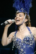 Кайли Миноуг (Kylie Minogue) Show Girl Tour 2005 (15xHQ) Ecb40d390111456