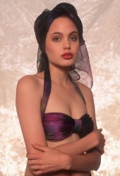 Анджелина Джоли (Angelina Jolie) - 11MQ 25caf5391889677